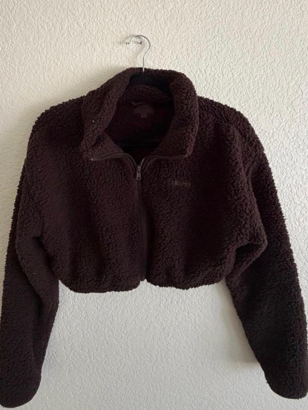 Skims Cropped Teddy Fleece Jacket - Dark Brown